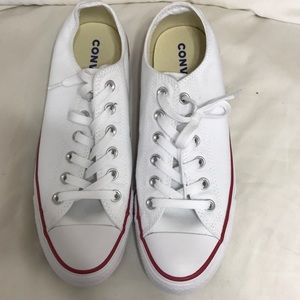 White converse All Stars